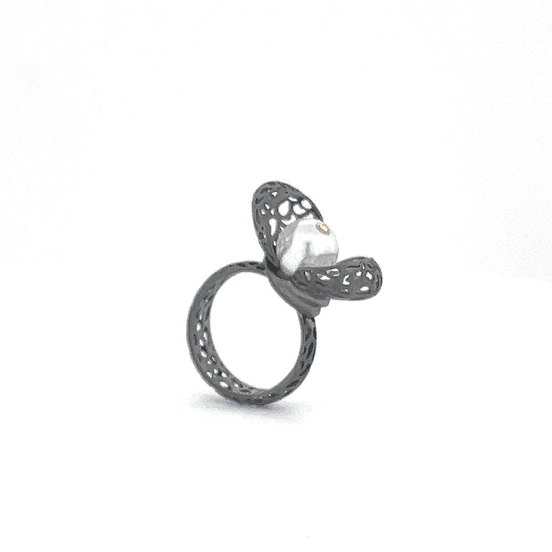 Ring R-198
