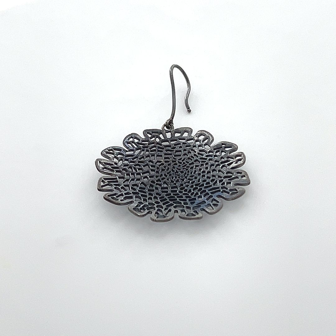 pendant P-134