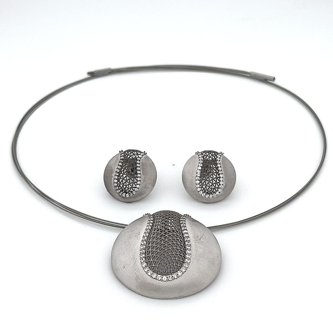 pendant P-151
